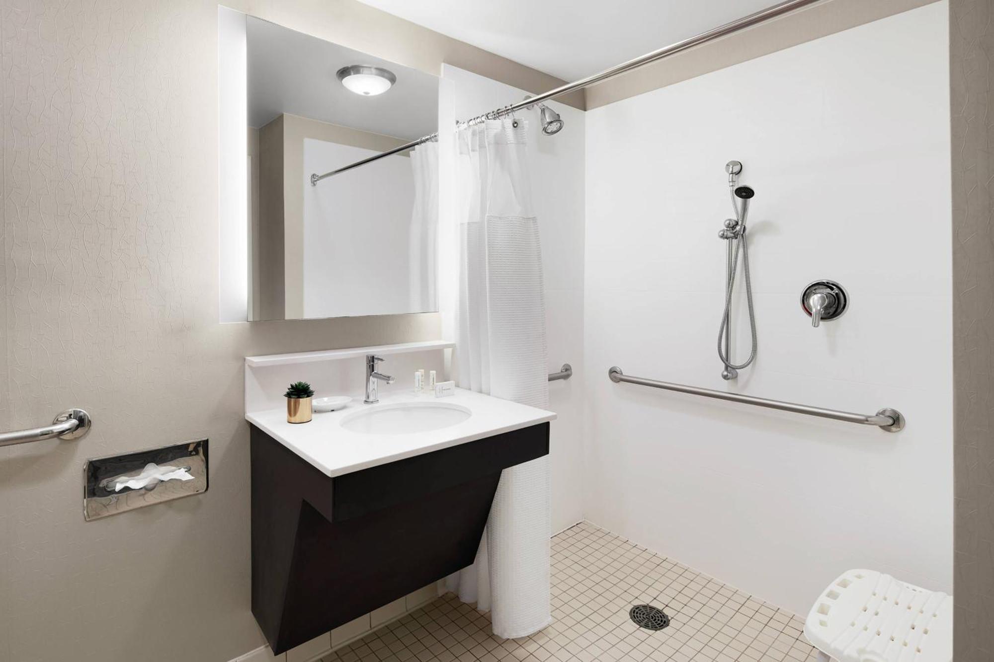 Springhill Suites By Marriott Richmond North/Glen Allen Exterior photo